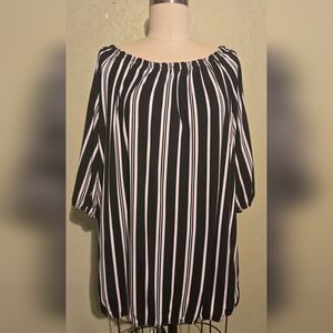 Free Kisses Black abd White Stripe Top Size 2X